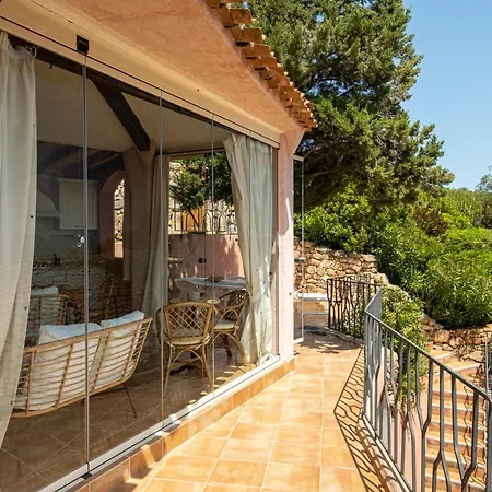 Cala Di Volpe Vista Mare E Piscina Ferienhaus