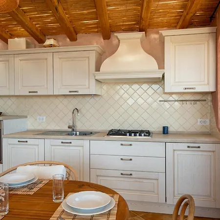 Vakantiehuis Cala Di Volpe Vista Mare E Piscina