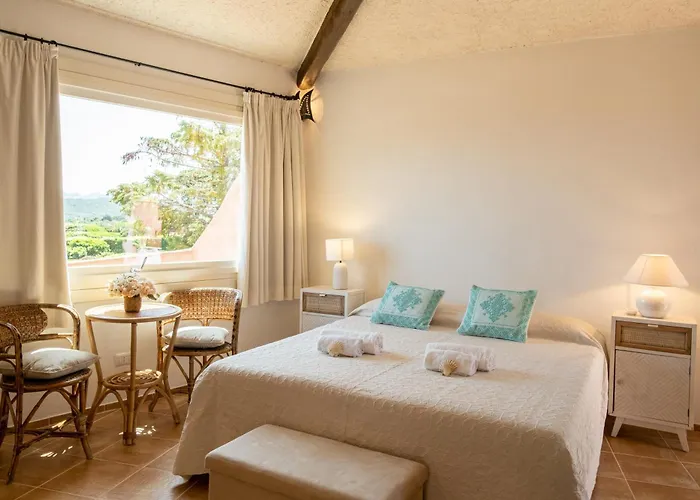 Cala Di Volpe Vista Mare E Piscina Vakantiehuis Abbiadori
