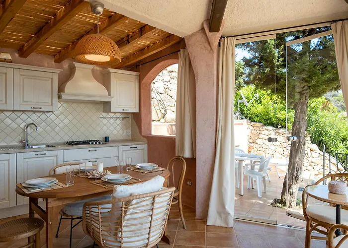Cala Di Volpe Vista Mare E Piscina Vakantiehuis